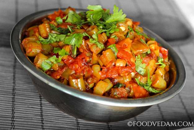 french beans tomato curry
